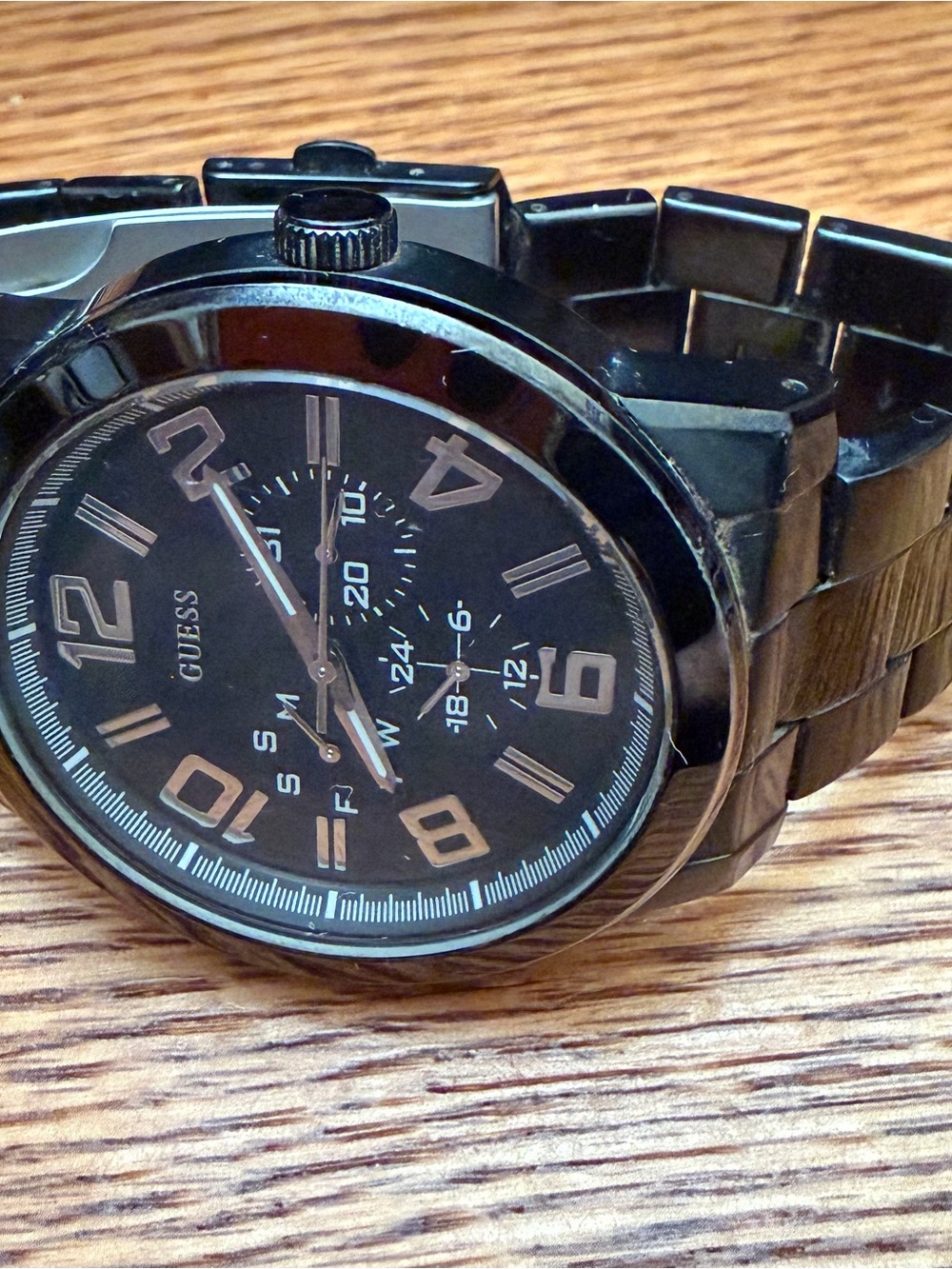 Vintage Lovely Guess Bronze Men's Bracelet Watch with White Accents - Picture 2 of 4